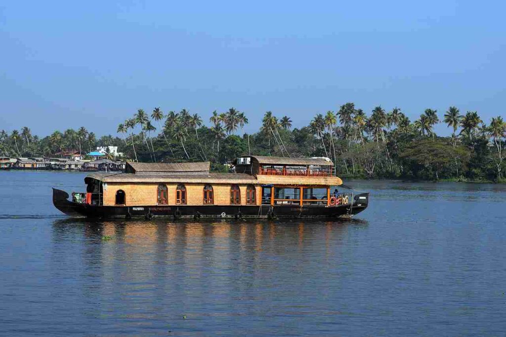 Alappuzha-houseboat