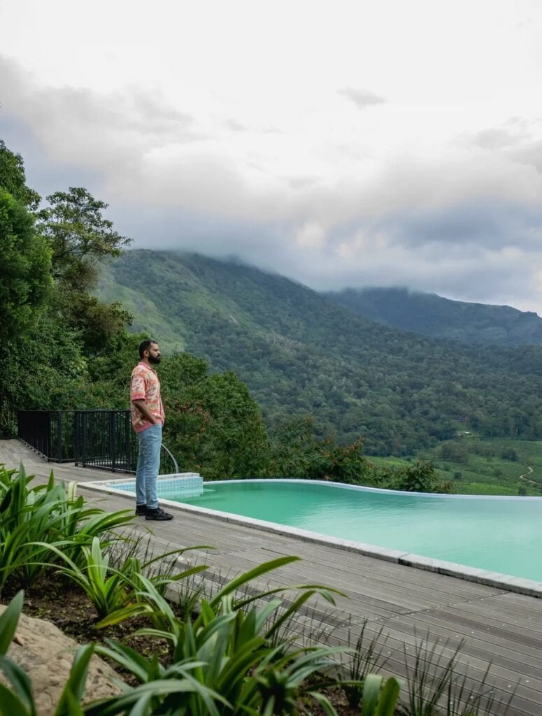 munnar resorts with pool
